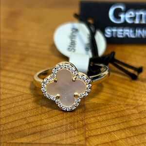 NWT Gemolio Sterling silver Gold plated mother of pearl clover Ring